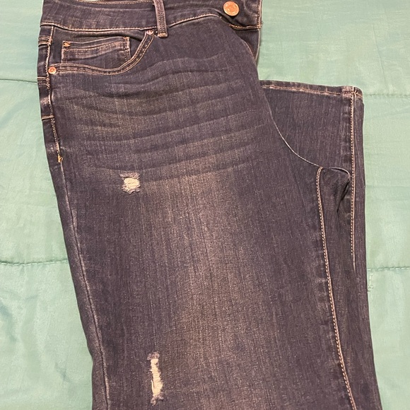 EUC 7 For All Mankind Jeans - Picture 2 of 5